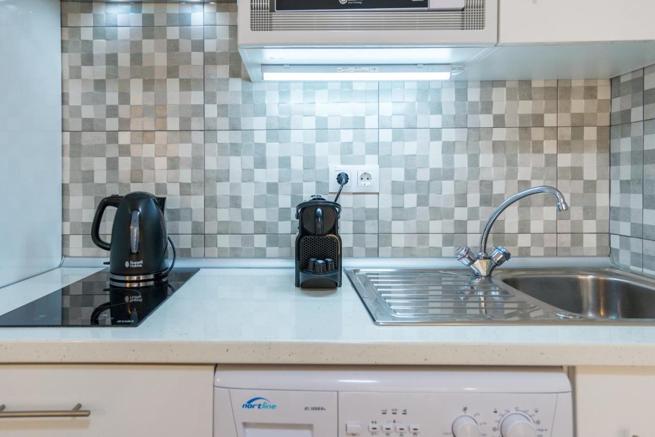 Mp5-Just Renovated Apartment Right On The Beach Malaga Exterior photo